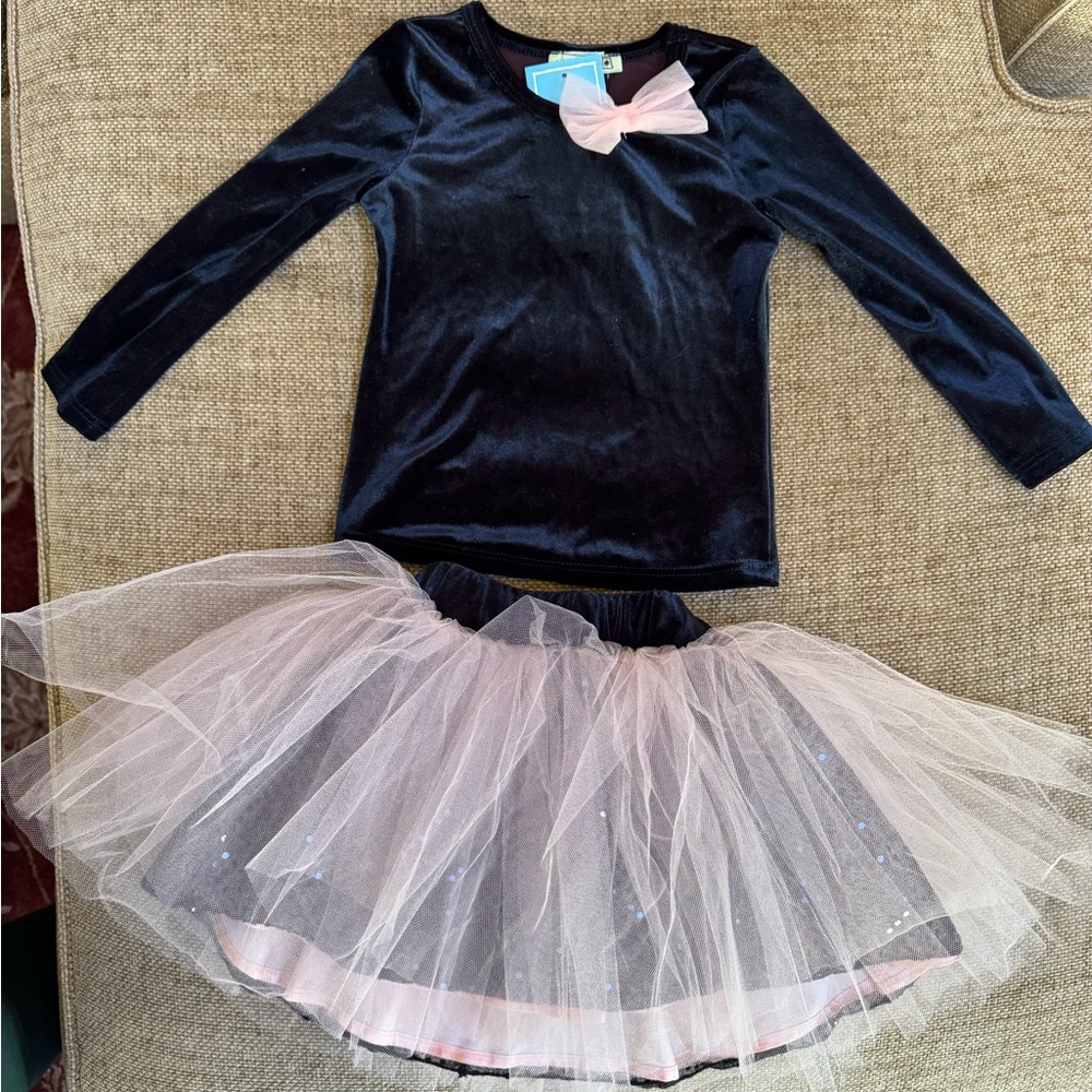 Little Mass Velvet and Tulle outfit, size 3T - new with tags